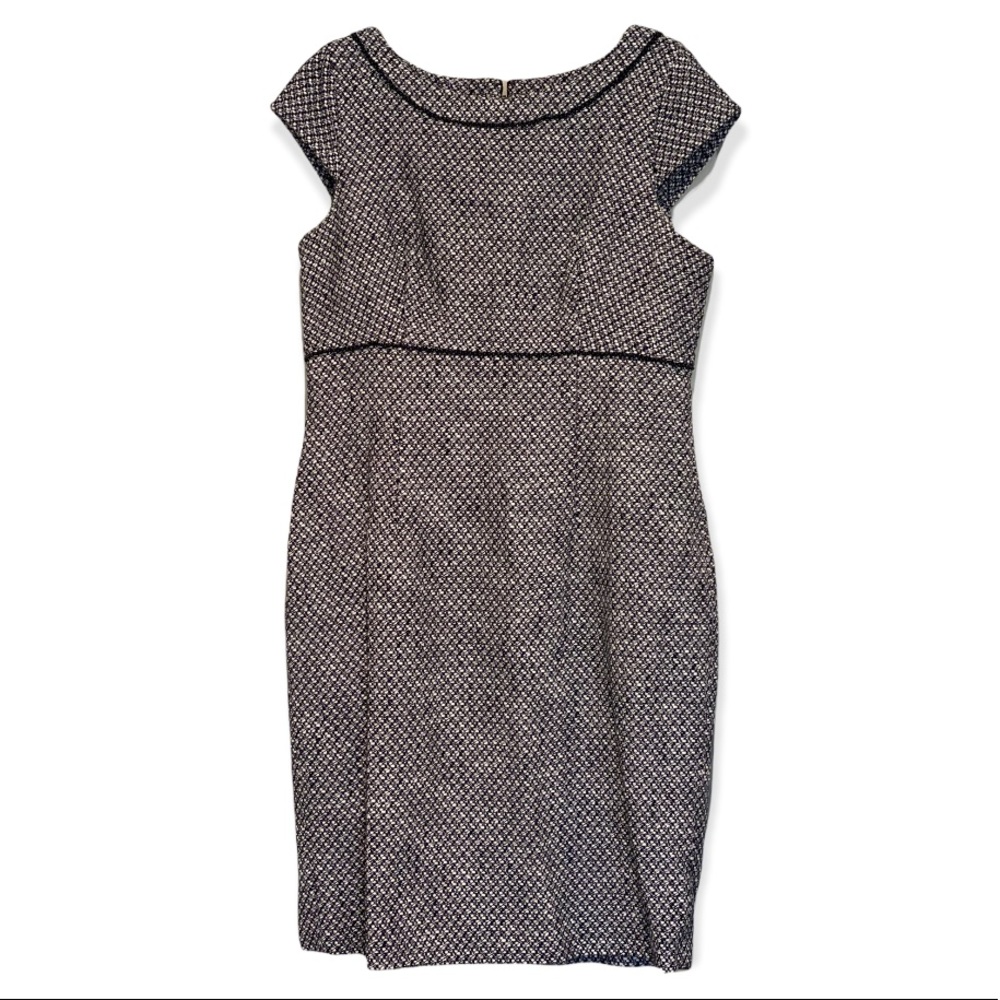Karl Lagerfeld Paris Black/White Tweed Cap Sleeves Dress Size 10